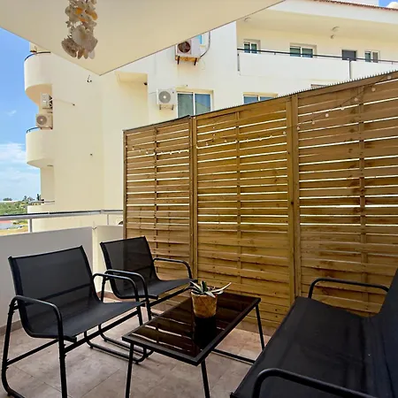 Coastal 2br In Mackenzie Steps From By Cyprus Horizons * Scala