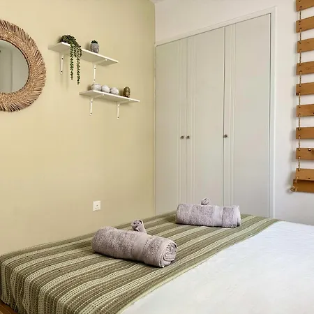 Daire Coastal 2br In Mackenzie Steps From By Cyprus Horizons Scala